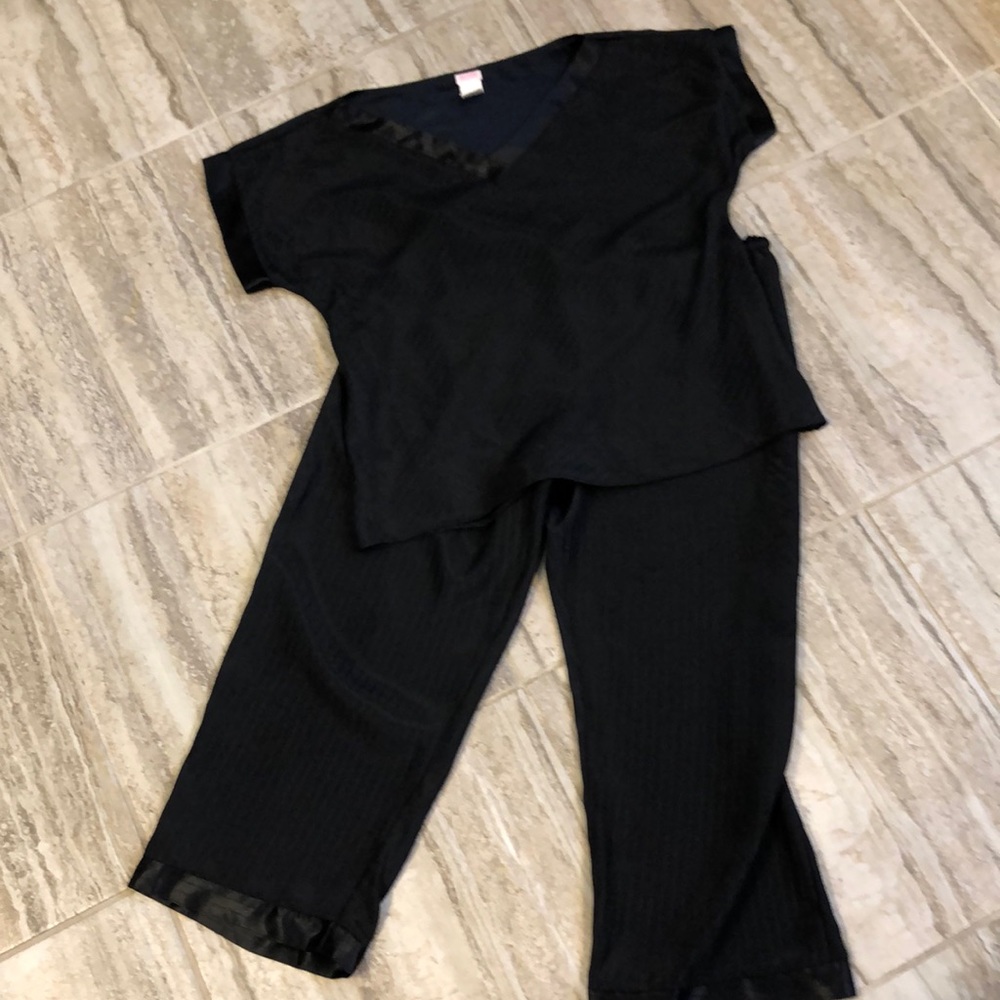 Cruz Liquid Satin Pajama Set Black  Size Medium